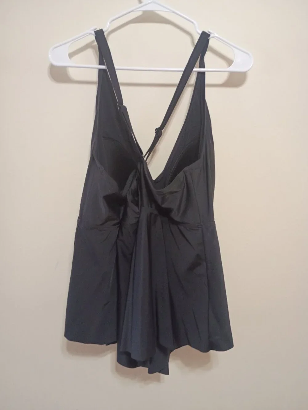 Torrid tankini black bathing suit top Size 4